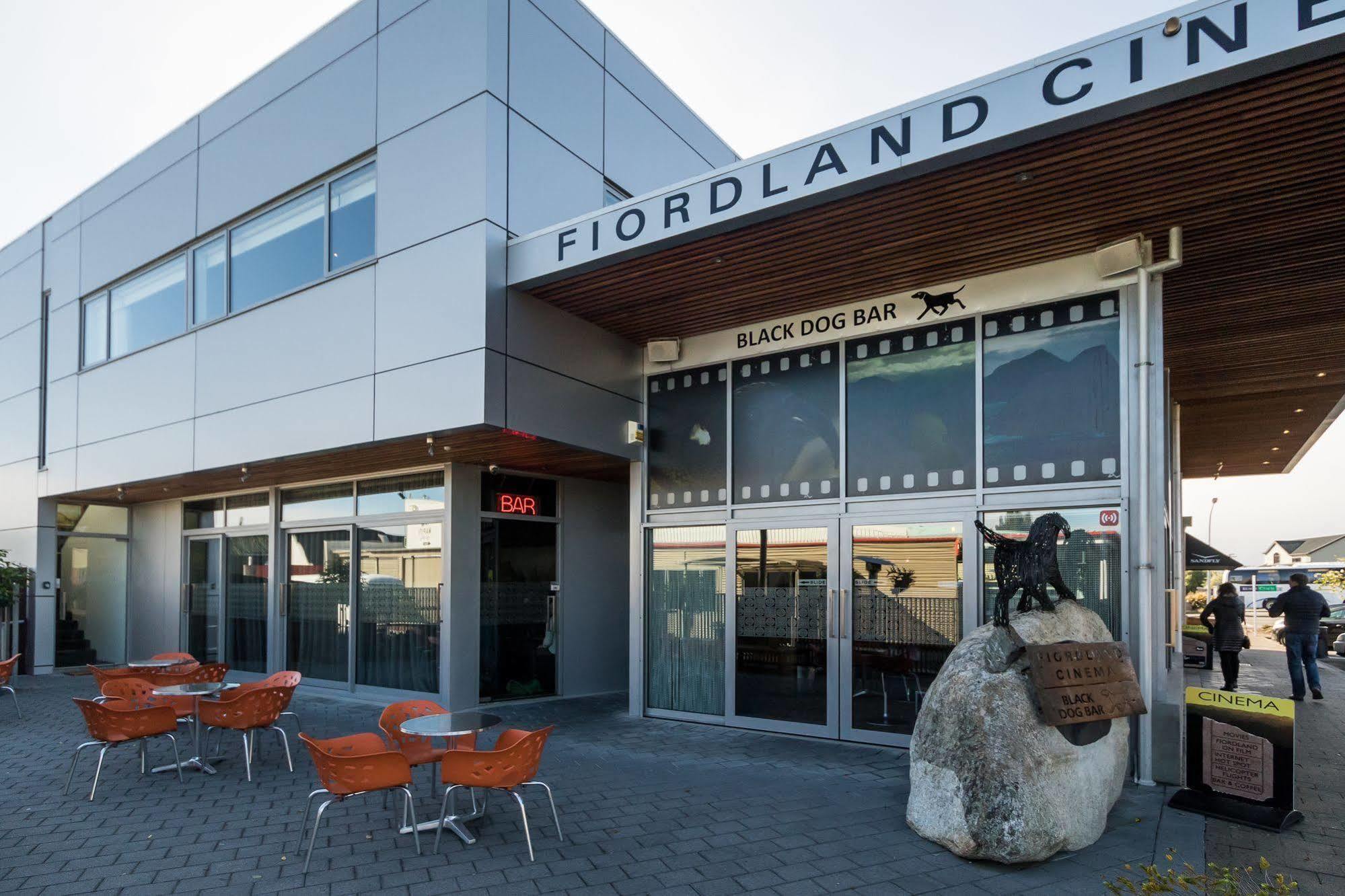 The Cinema Suites Te Anau Exterior photo